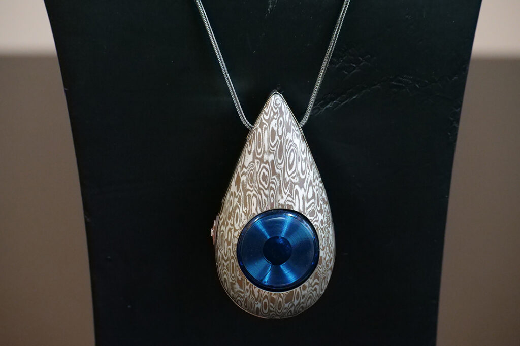 Smart Jewelery